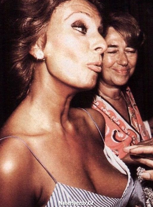 Nahá Sophia Loren. Fotka - 9